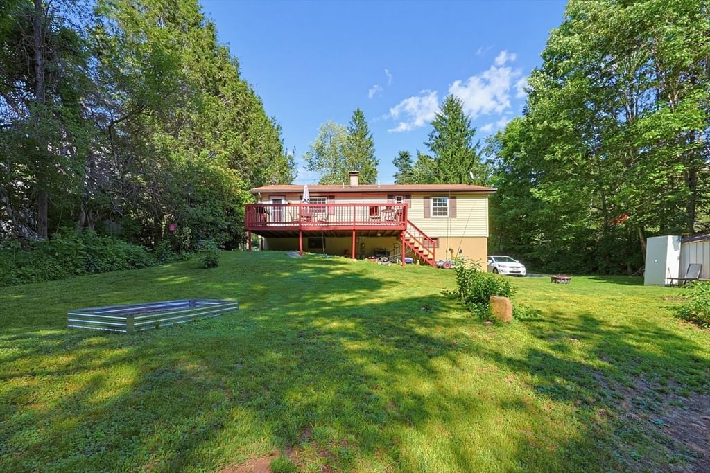 6 Woodland Dr, Wales, MA 01081 photo 5