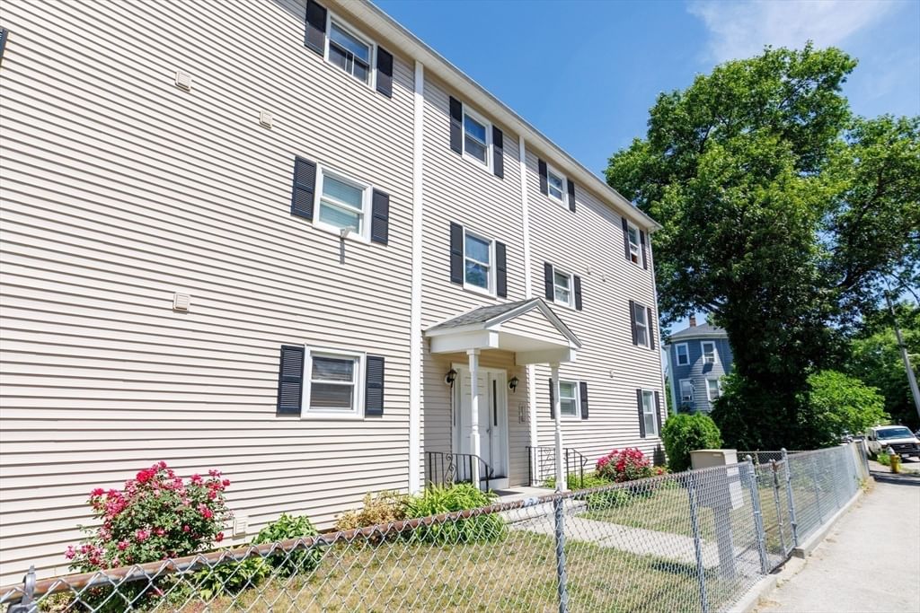 170 Perry Ave #3A Worcester — Photo 3 of 16