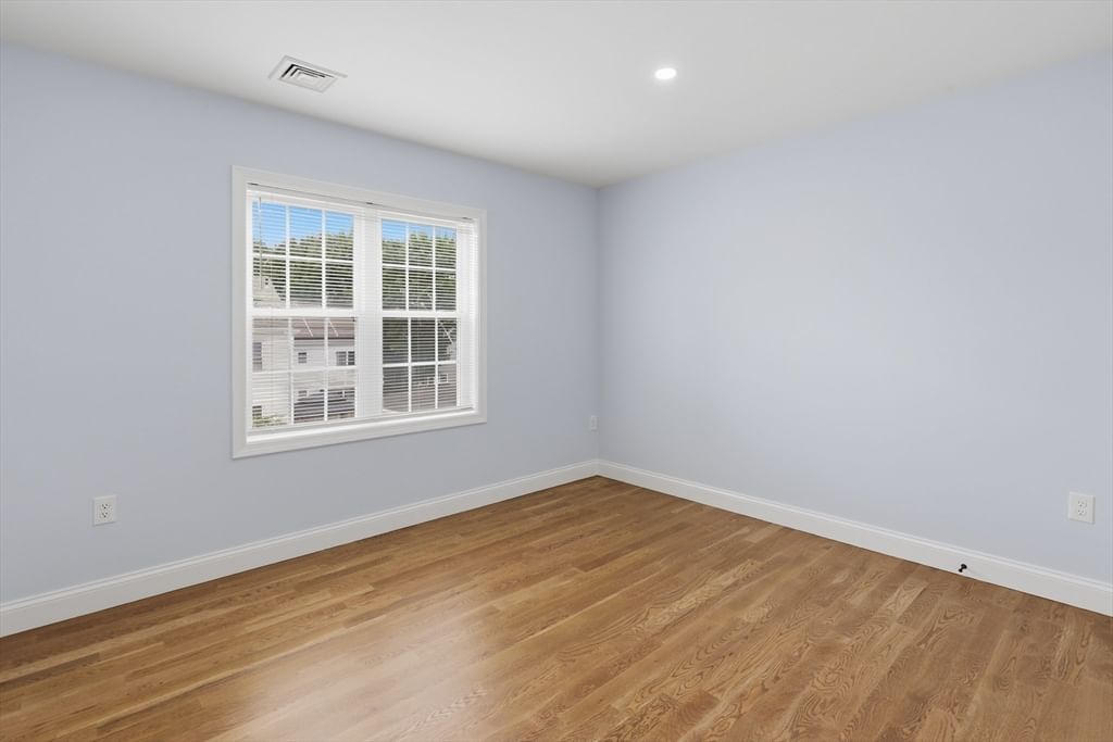 489 Spring Fall River — Photo 13 of 40
