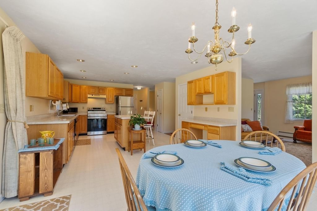 2 Carriage Way, Sterling, MA 01564 photo 2