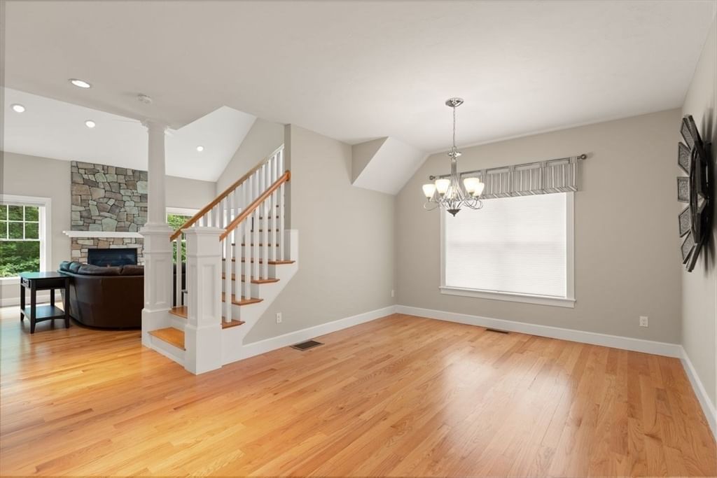 43 Winterberry Ln Easton — Photo 14 of 40