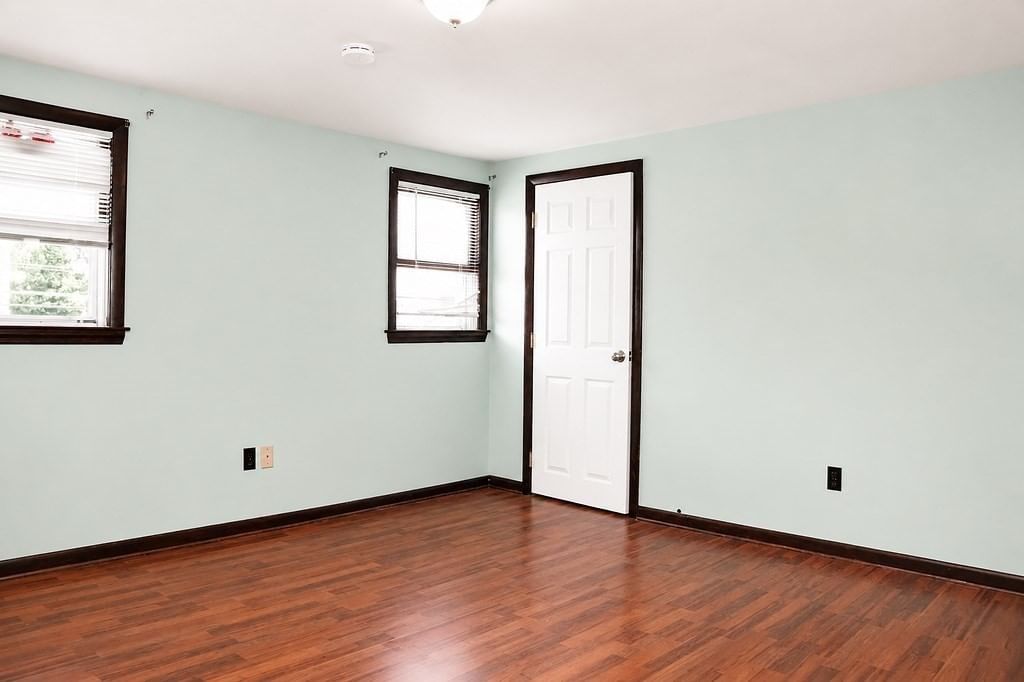 461 Montello St Brockton — Photo 11 of 30