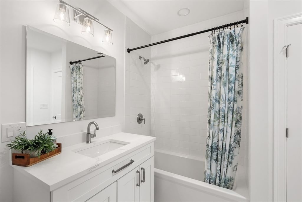 16 Franklin Street #2501 Salem — Photo 17 of 31