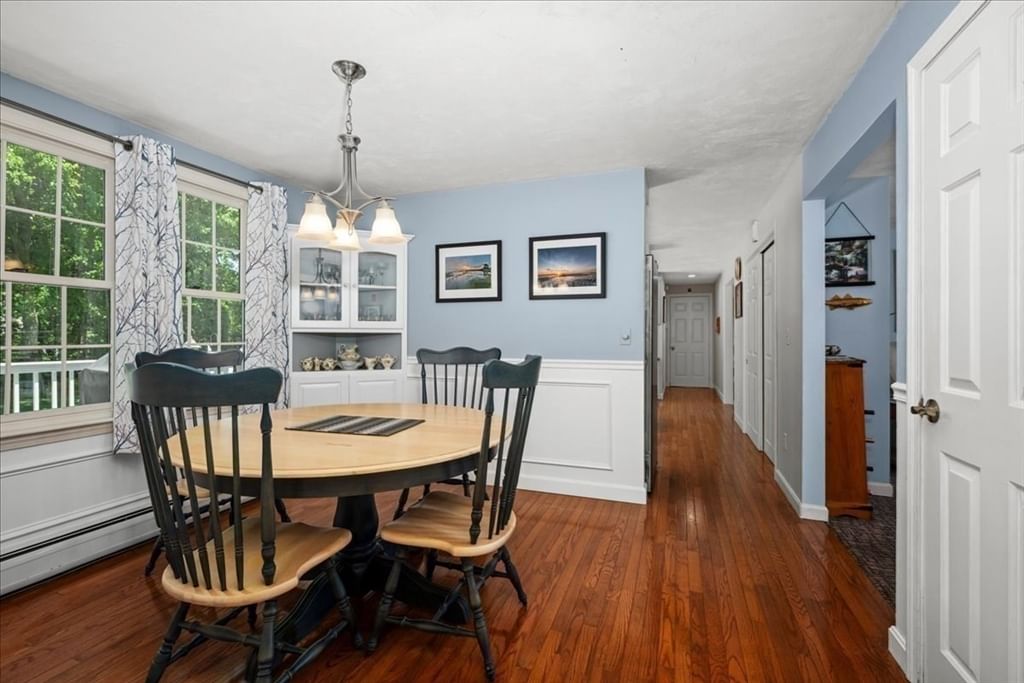 108 Marston Ave Barnstable — Photo 10 of 42