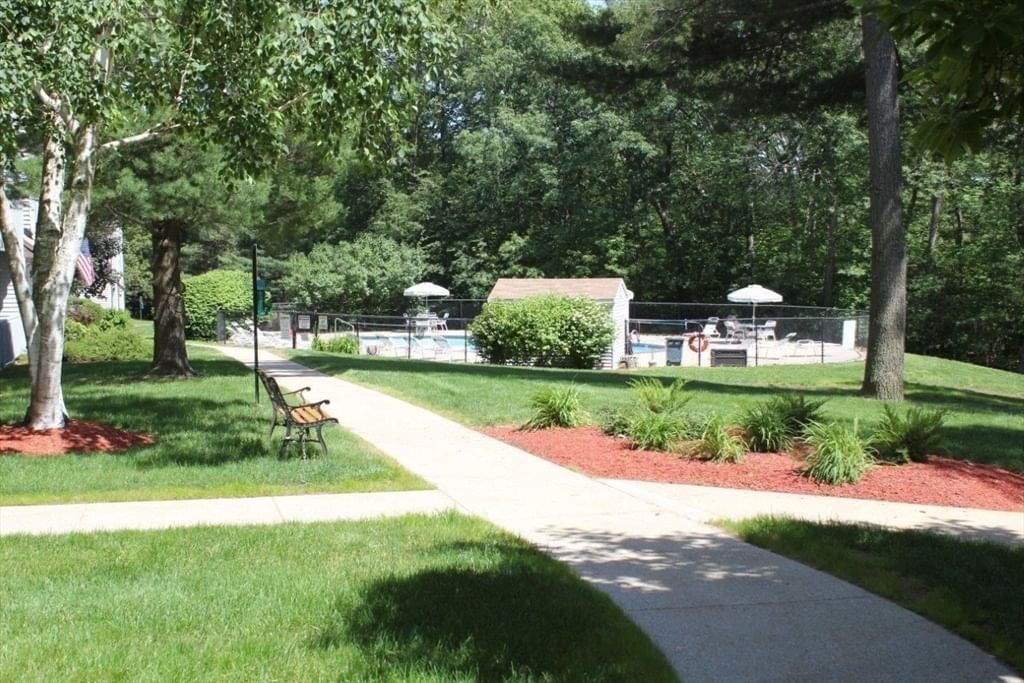 2008 Franklin Crossing Rd #2008 Franklin — Photo 31 of 35