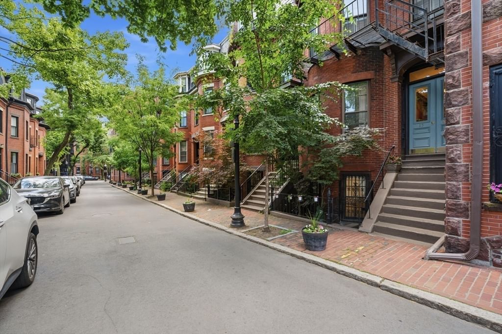 15 Cazenove St #1 Boston — Photo 26 of 32