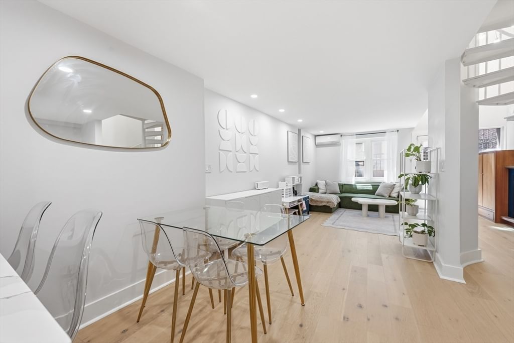 15 Cazenove St #1 Boston — Photo 7 of 32