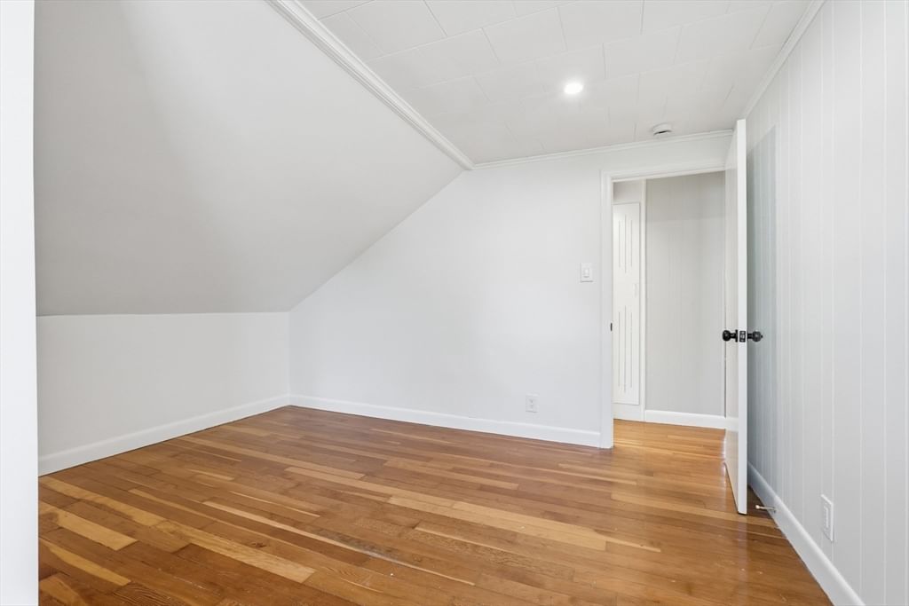 501 Pine St Fall River — Photo 19 of 42