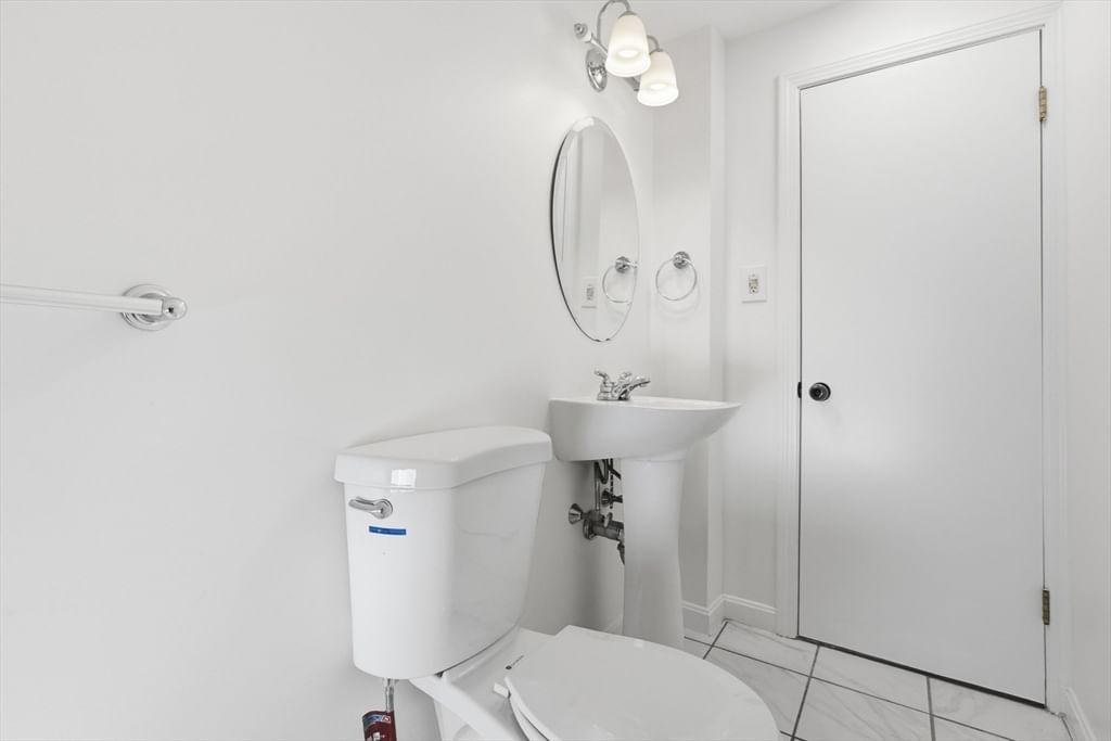 501 Pine St Fall River — Photo 24 of 42