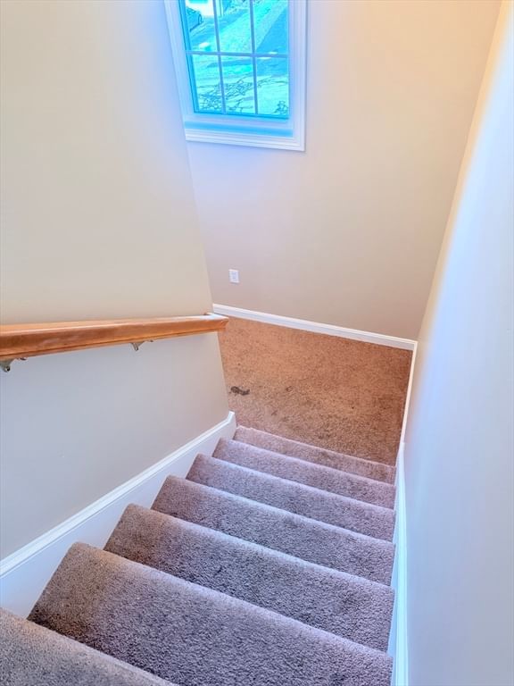 74 Sophia Dr Worcester — Photo 10 of 18