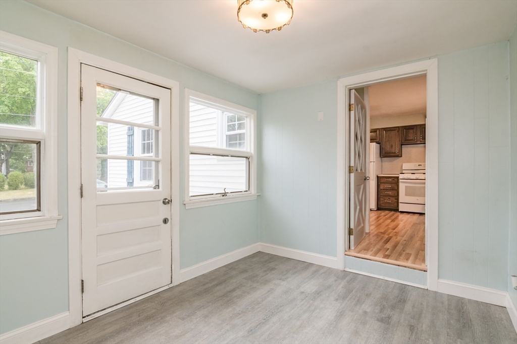248 Laconia Street Springfield — Photo 13 of 20