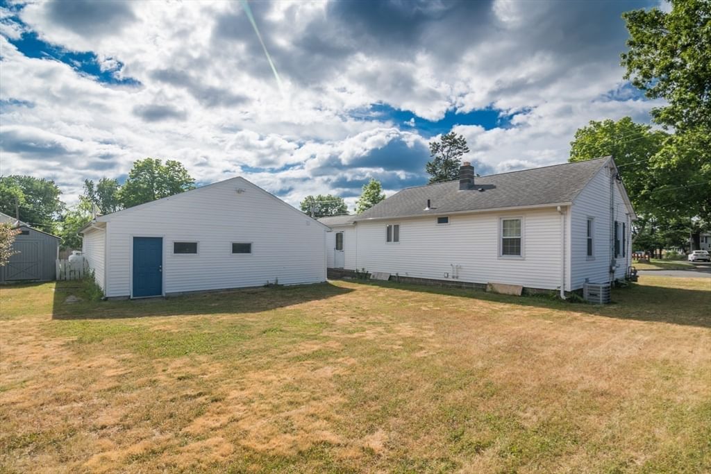 248 Laconia Street Springfield — Photo 18 of 20