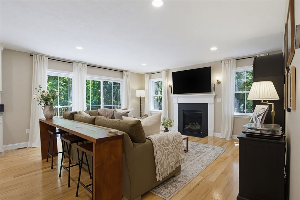 3 Catacunemaug Rd, Shirley, MA 01464 photo 3