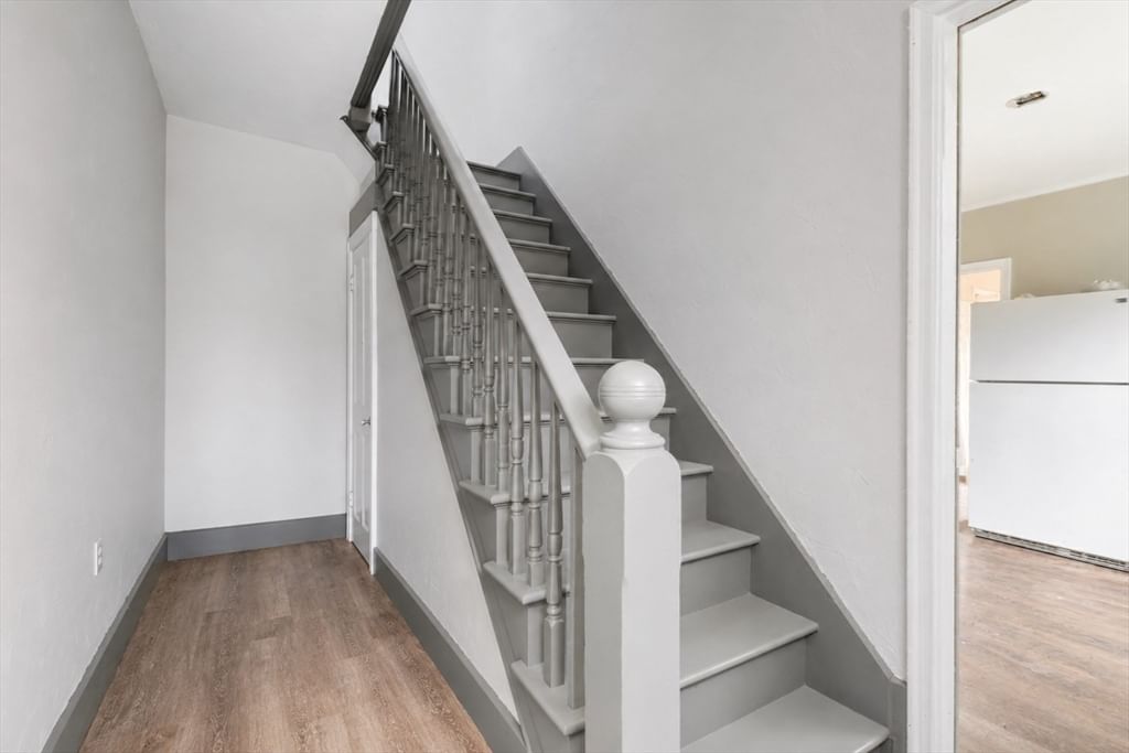 1524 Main St Worcester — Photo 10 of 41