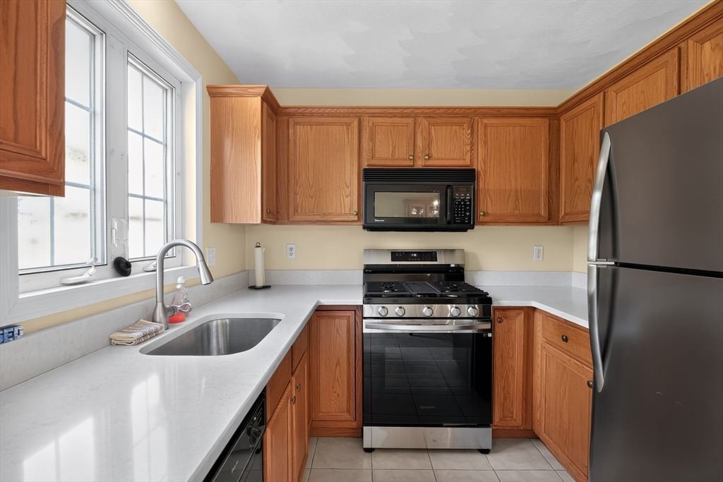 78 Fairway Drive #102 Tewksbury — Photo 16 of 35