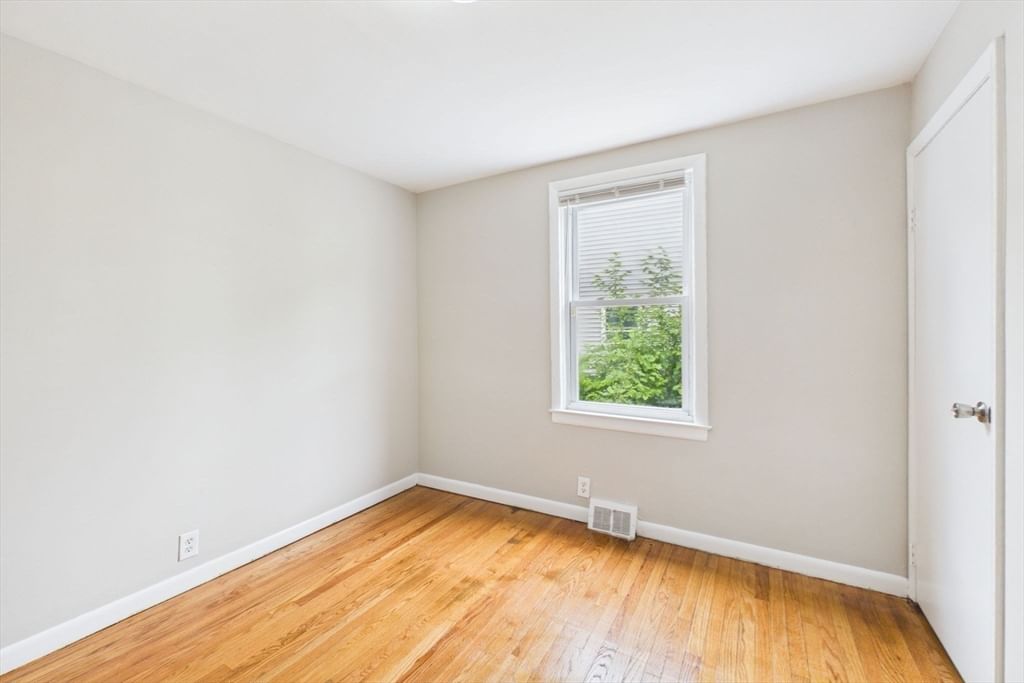 1386-1388 Worcester St Springfield — Photo 13 of 38