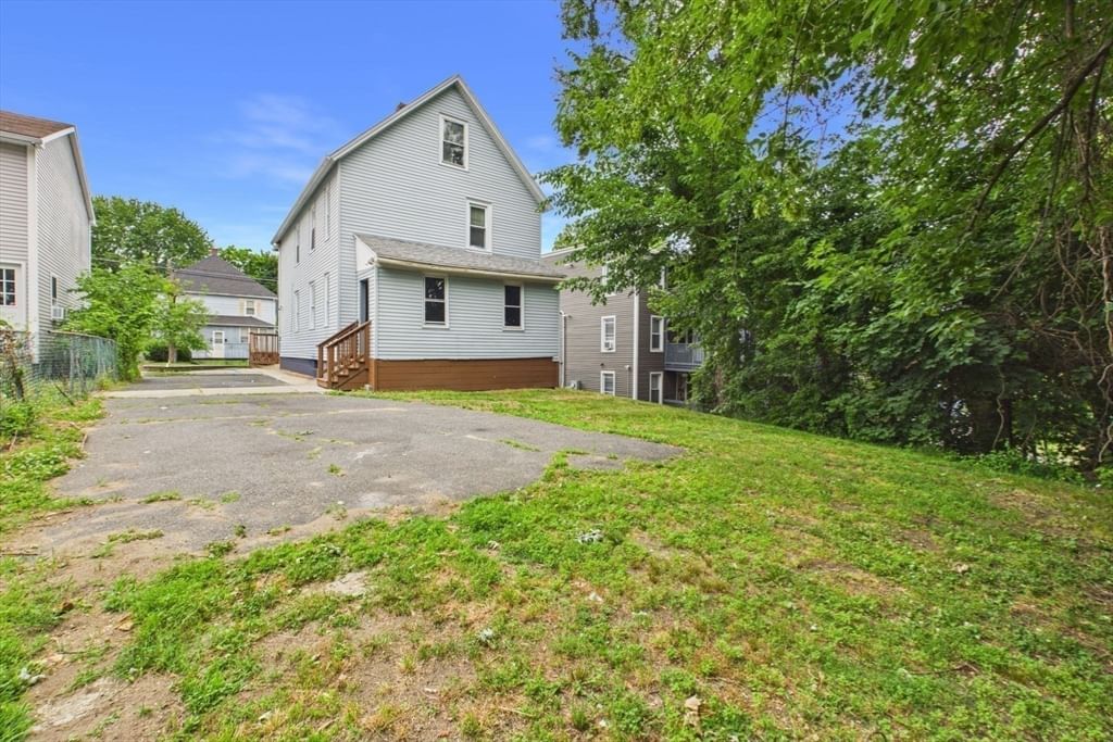 1386-1388 Worcester St Springfield — Photo 35 of 38