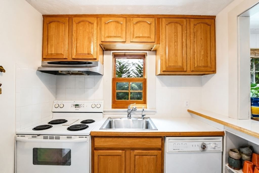 5 Hamlin Avenue Falmouth — Photo 13 of 34