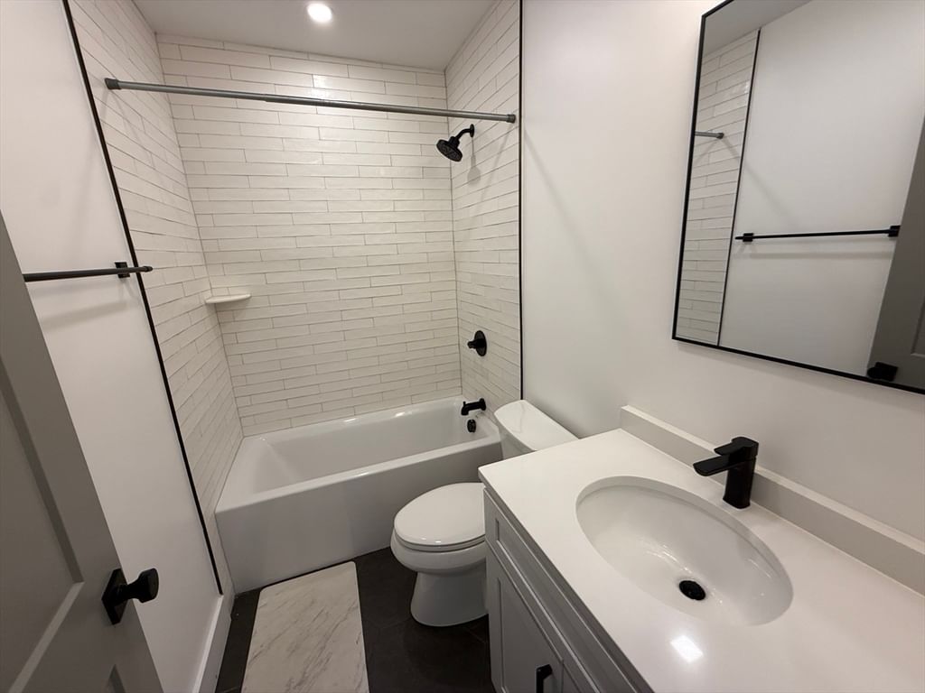 52 Withington St #7 Boston — Photo 20 of 32