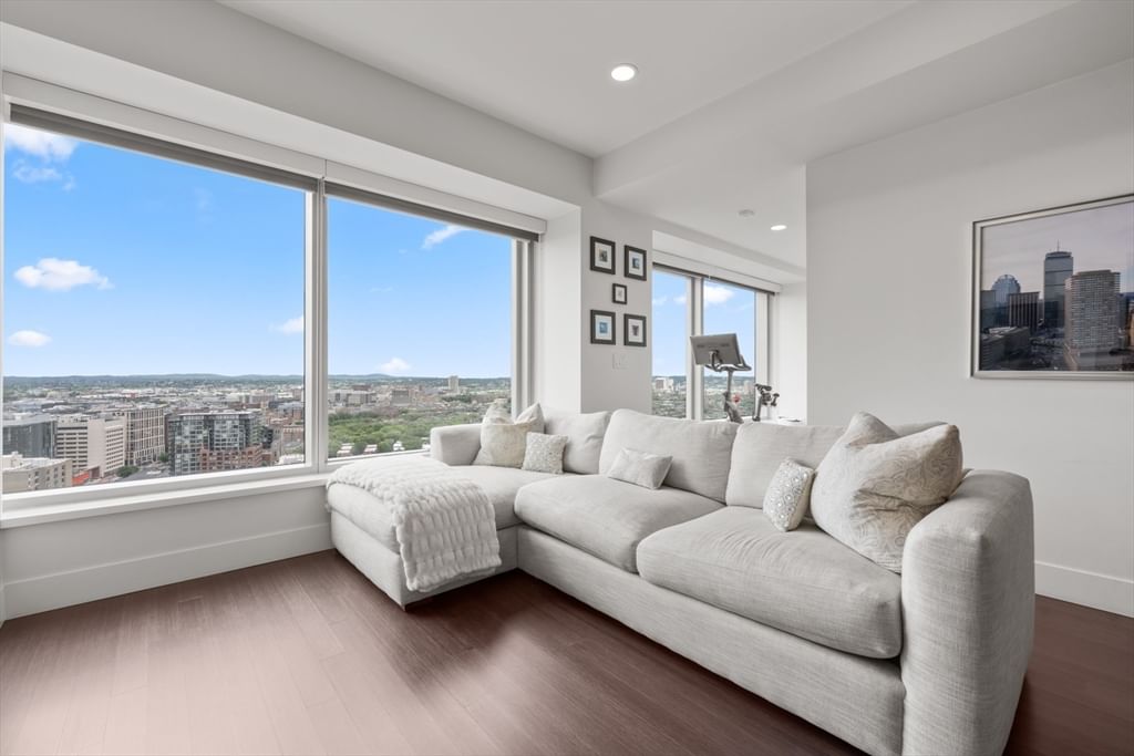 110 Stuart Street #26J Boston — Photo 13 of 38