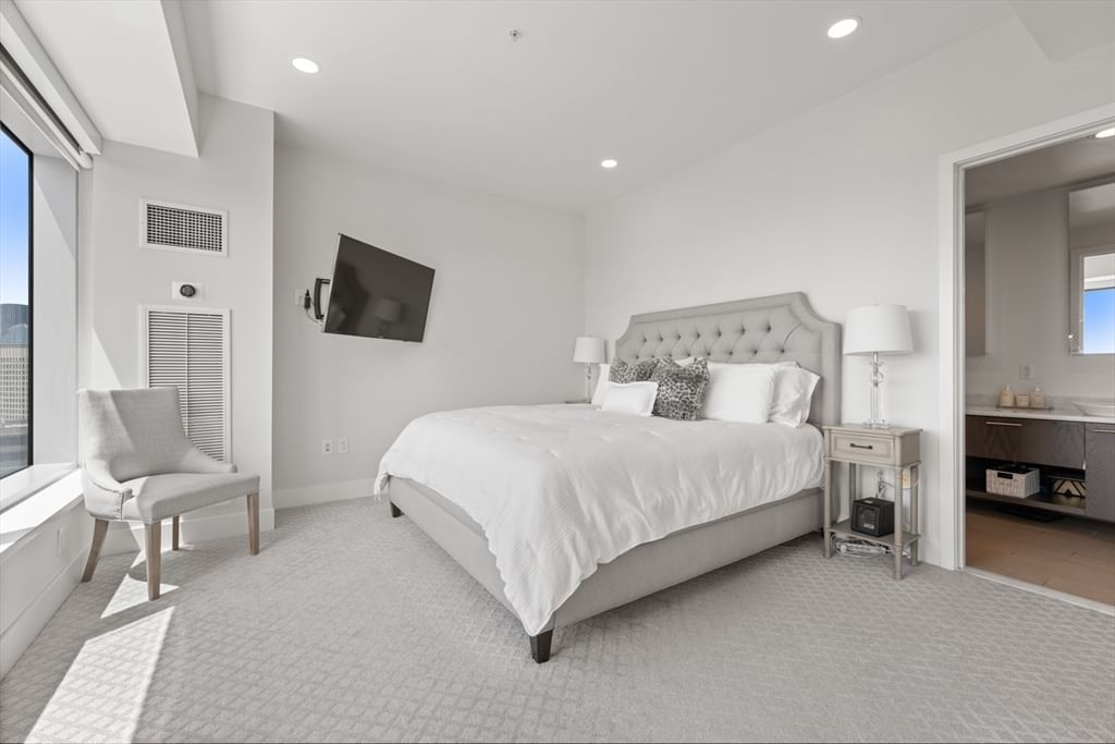 110 Stuart Street #26J, Boston, MA 02116 photo 4