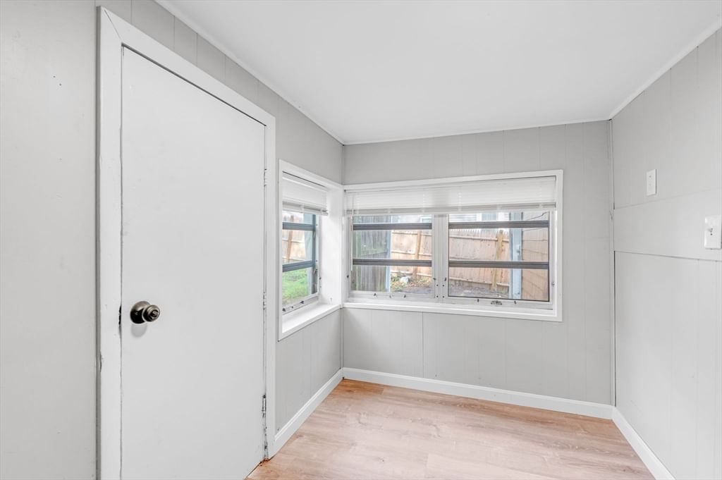 145 Boston St Salem — Photo 17 of 41