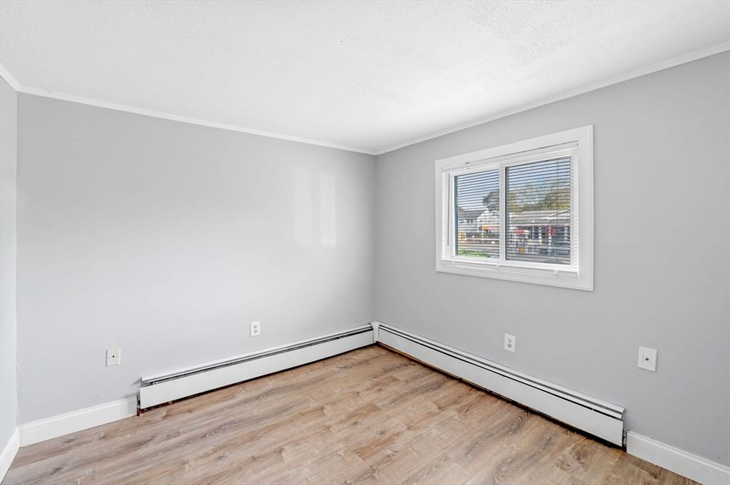 145 Boston St Salem — Photo 18 of 41