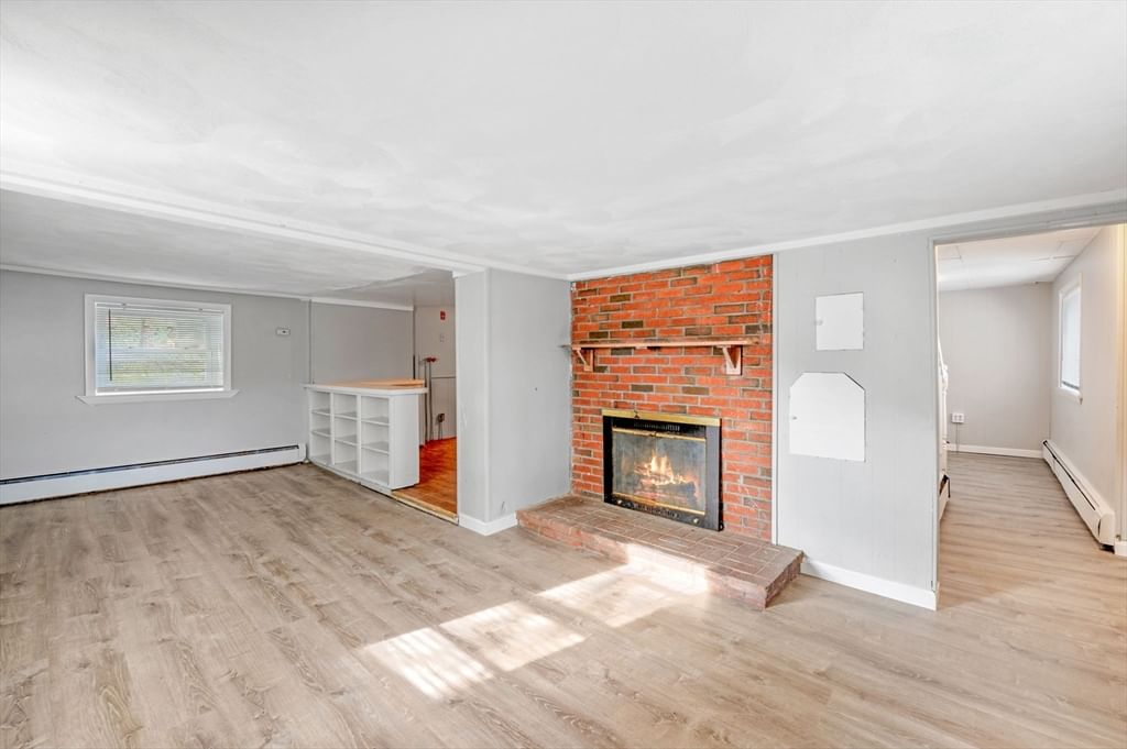 145 Boston St Salem — Photo 8 of 41