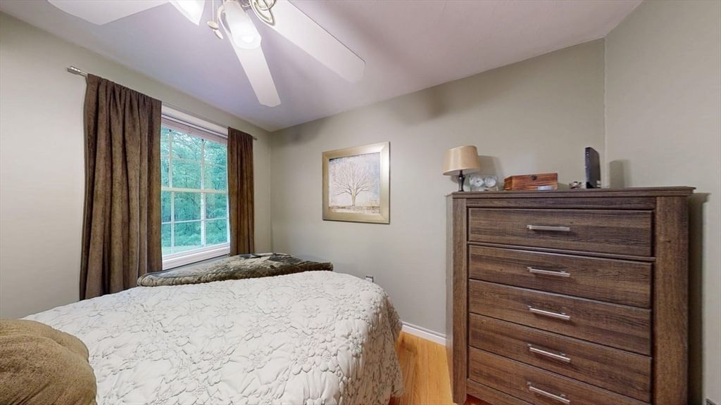 233 Tispaquin St Middleboro — Photo 18 of 42