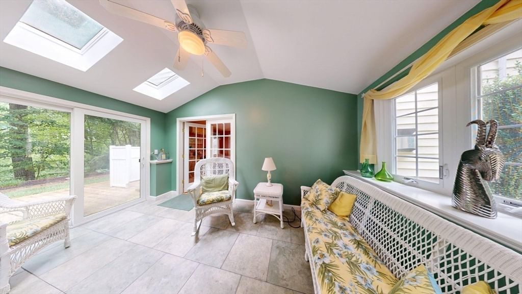 233 Tispaquin St Middleboro — Photo 26 of 42