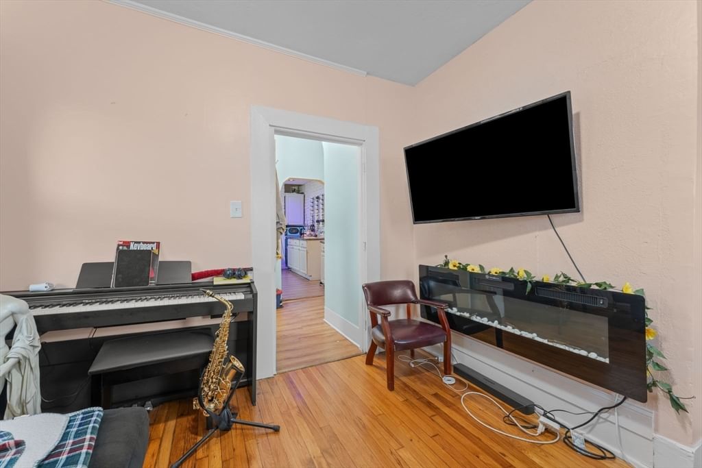 39 Spencer Ave Chelsea — Photo 9 of 36