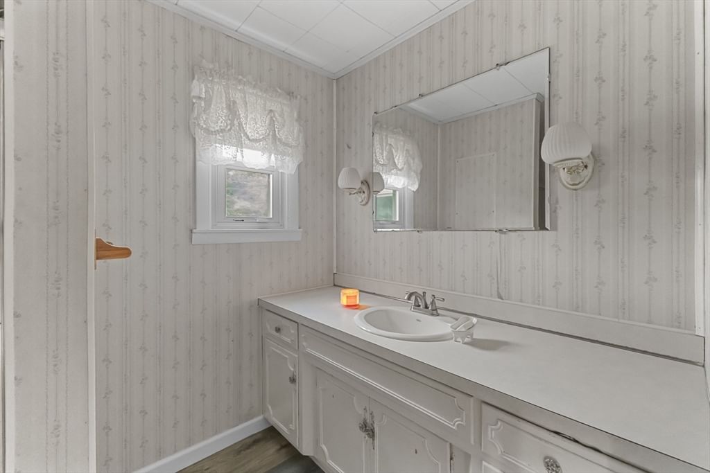236 South, Warren, MA 01083 photo 4