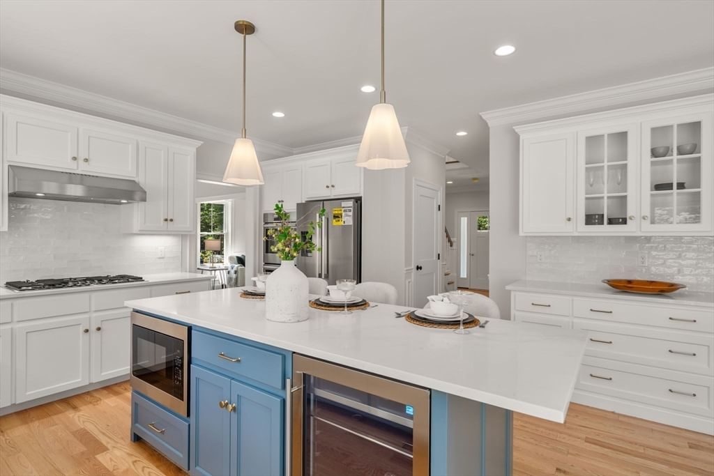 23 Winter St., Medfield, MA 02052 photo 2