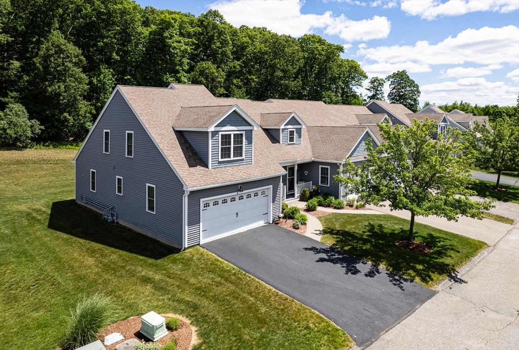 Property at 16 Ashton Ln #16, Millbury, MA 01527