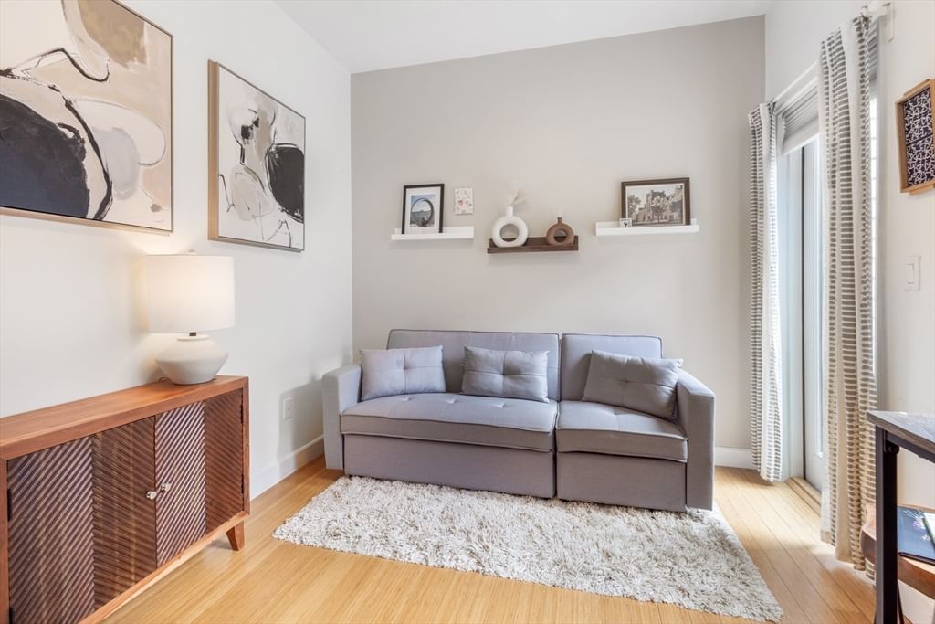 210 Bolton St. #6 Boston — Photo 19 of 24