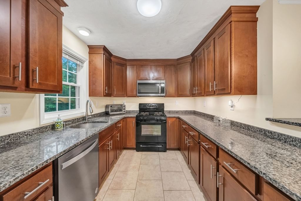 22 Bradley Dr #D Groton — Photo 13 of 42