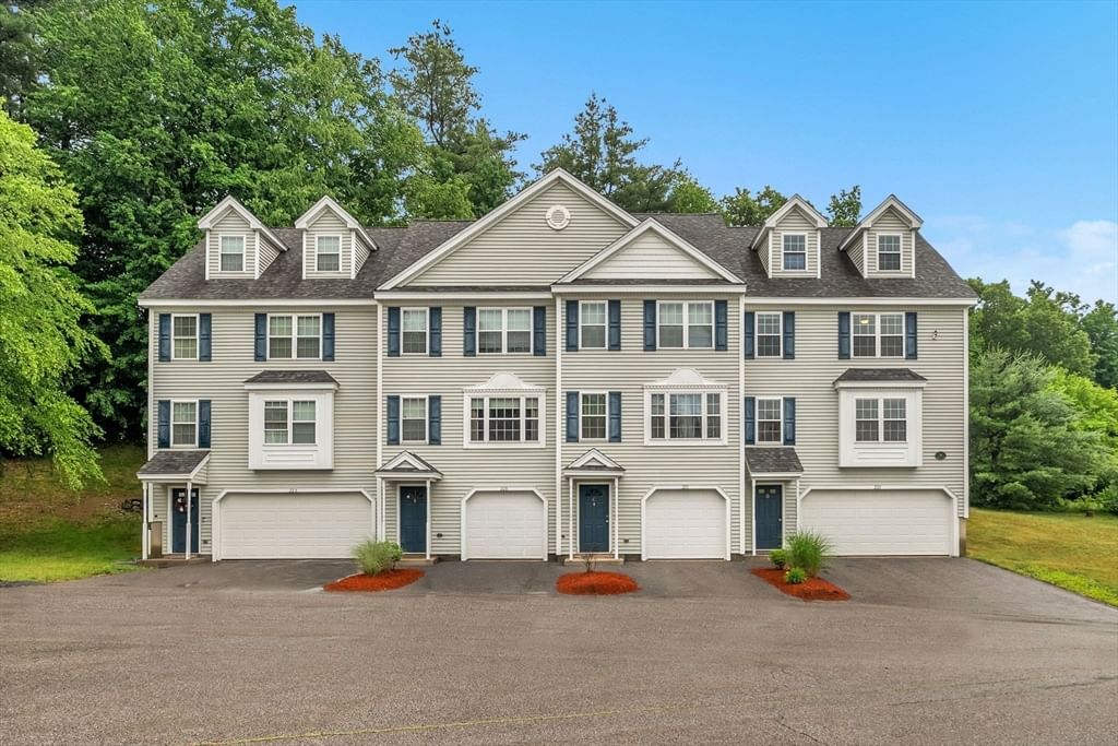 22 Bradley Dr #D Groton — Photo 3 of 42