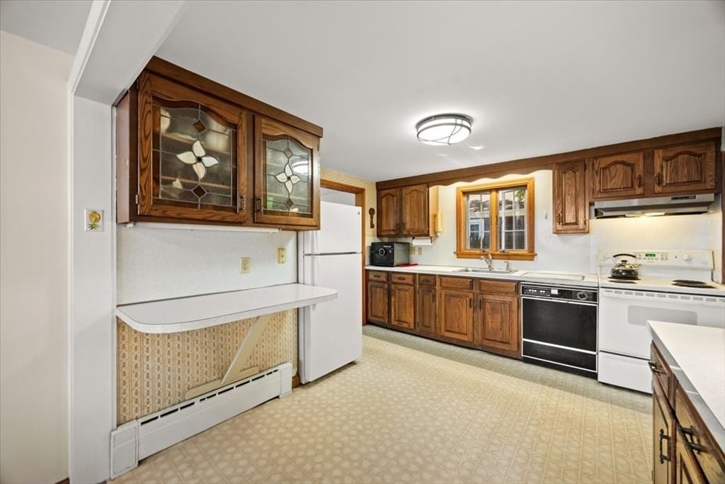 47 Little Rock Ave Falmouth — Photo 16 of 32