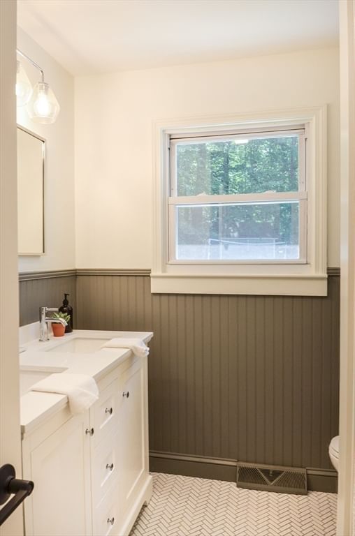280 Randall Rd, Berlin, MA 01503 photo 5