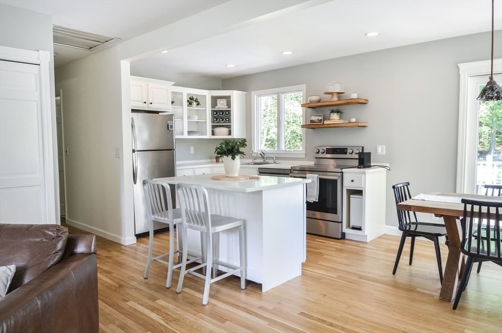 280 Randall Rd, Berlin, MA 01503 photo 2