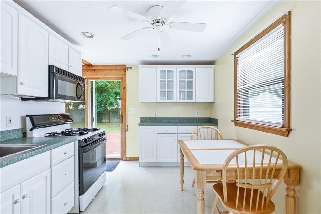 20 Pine Hill Ter Rockland — Photo 10 of 32