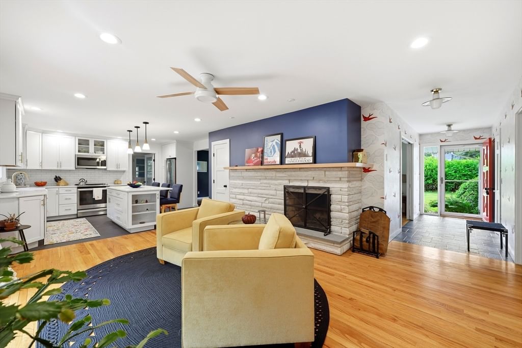 55 Paul Dr, Lee, MA 01238 photo 3