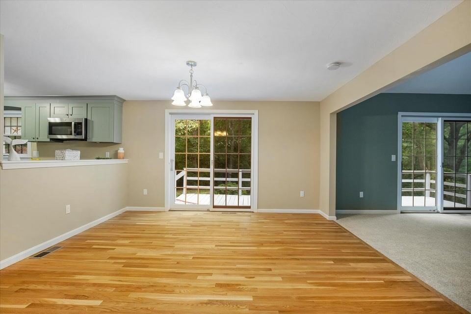 30 Currycomb Cir Barnstable — Photo 12 of 42
