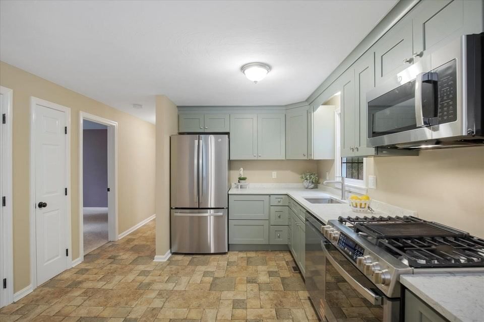 30 Currycomb Cir Barnstable — Photo 16 of 42