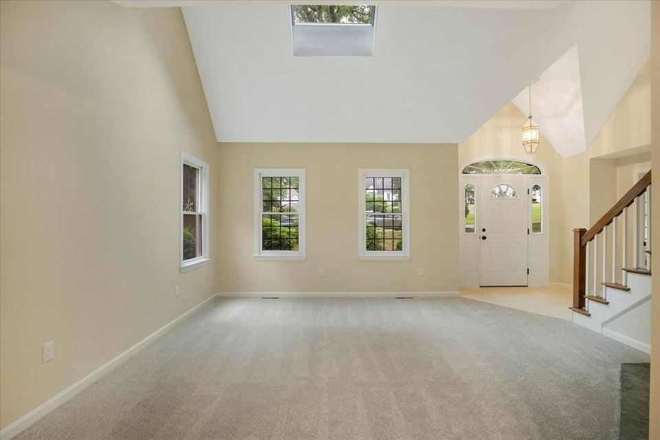 30 Currycomb Cir Barnstable — Photo 9 of 42