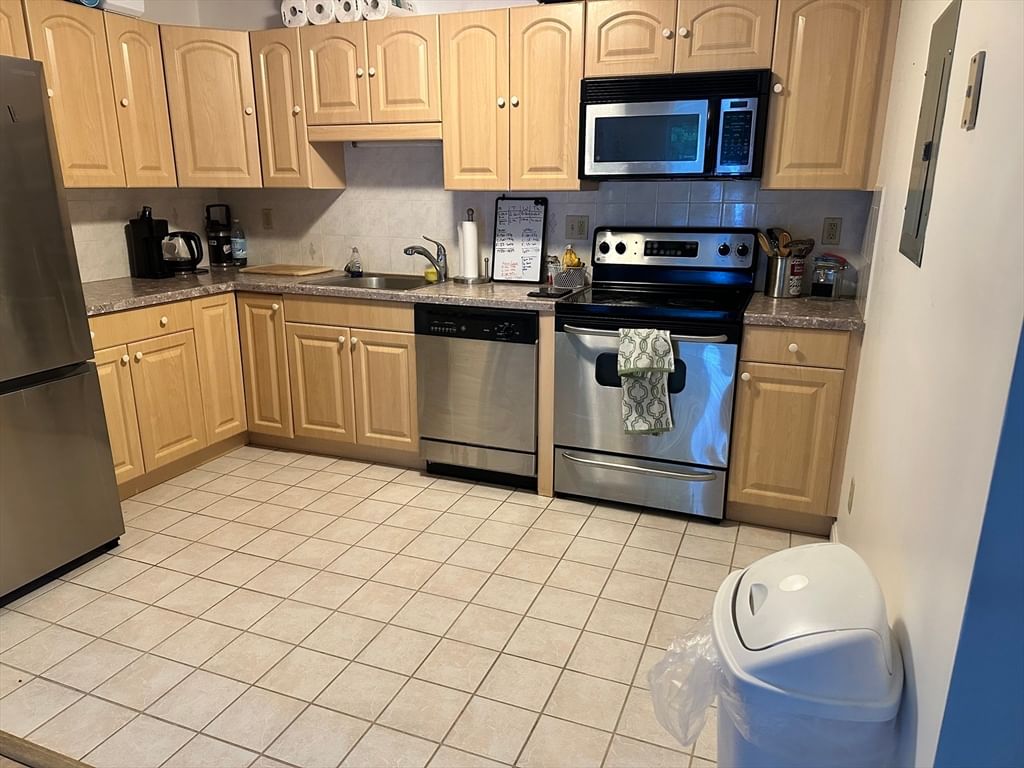84 Cocasset St #B2 Foxboro — Photo 5 of 15