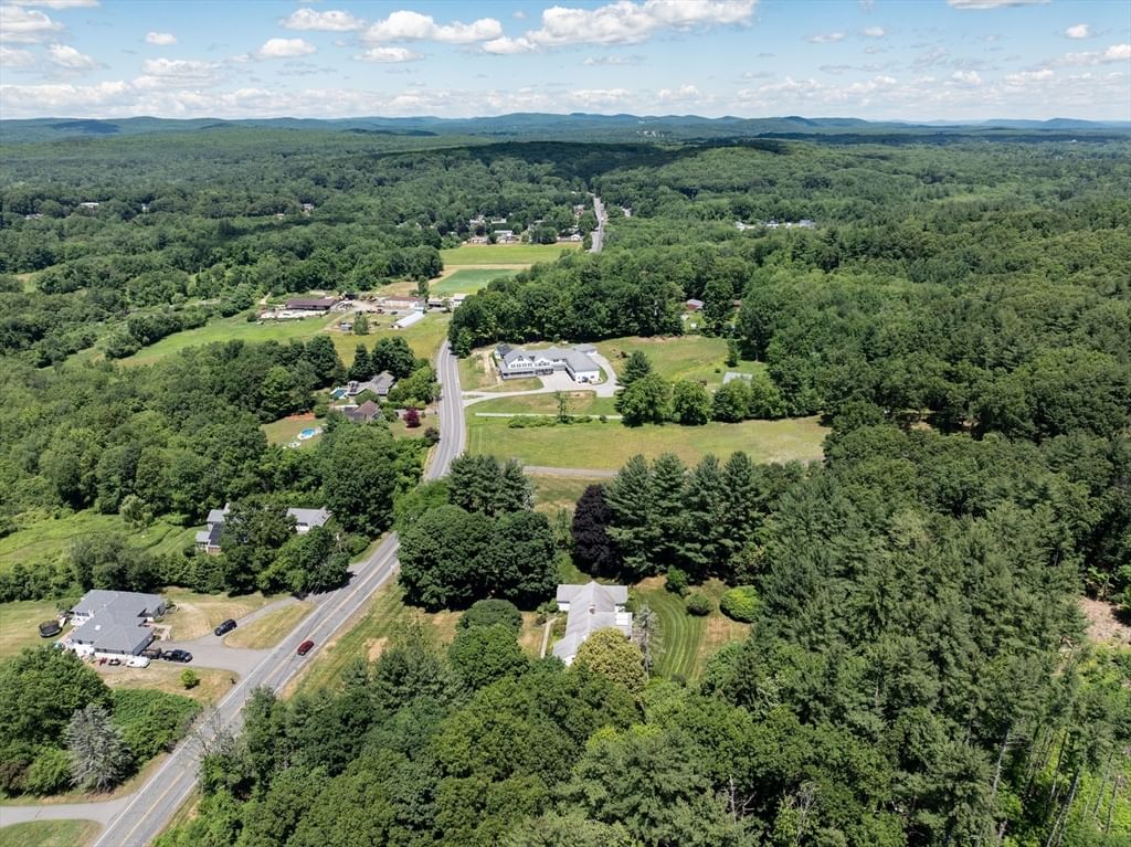 1196 Florence Rd Northampton — Photo 11 of 40