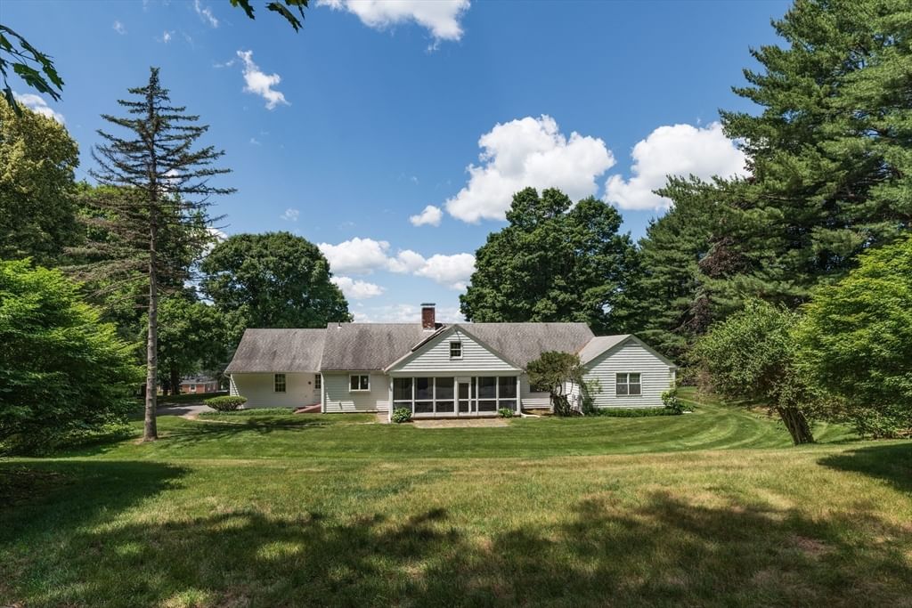 1196 Florence Rd Northampton — Photo 39 of 40