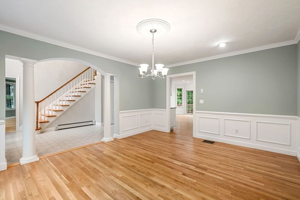 6 Old Harry Rd Southborough — Photo 12 of 33