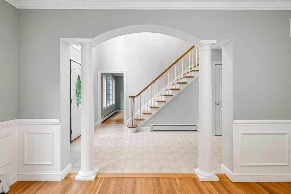 6 Old Harry Rd Southborough — Photo 13 of 33